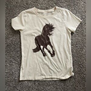 Shyanne Cream T-Shirt with Black Horse Graphic